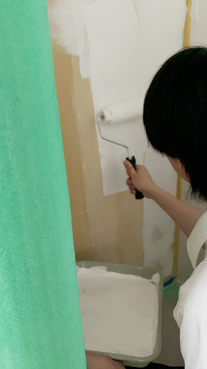 プライマー処理を行っている写真