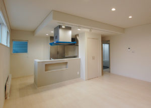 【お引き渡し前の内覧会】標準クロスで”高見え”を実現！焼肉用フード採用の遊び心ある大人空間