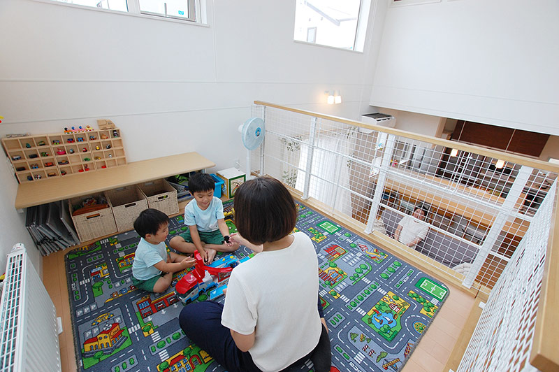 家族の成長に合わせて使い方が広がるスキップフロアの家