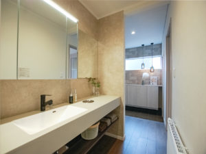 脱衣室と洗面を分ける間取り｜ホテルライクな洗面空間をつくる3つの設計ポイント