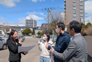 失敗しない外壁の選び方！KMEW「光セラ」を室内・屋外（日向・日陰）で見比べてサッシ色と合わせるコツ